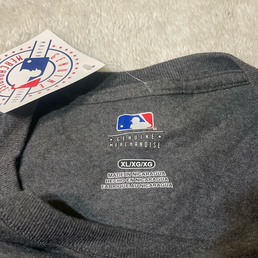 New York Yankees T-shirt XL NWT - Picture 3 of 6